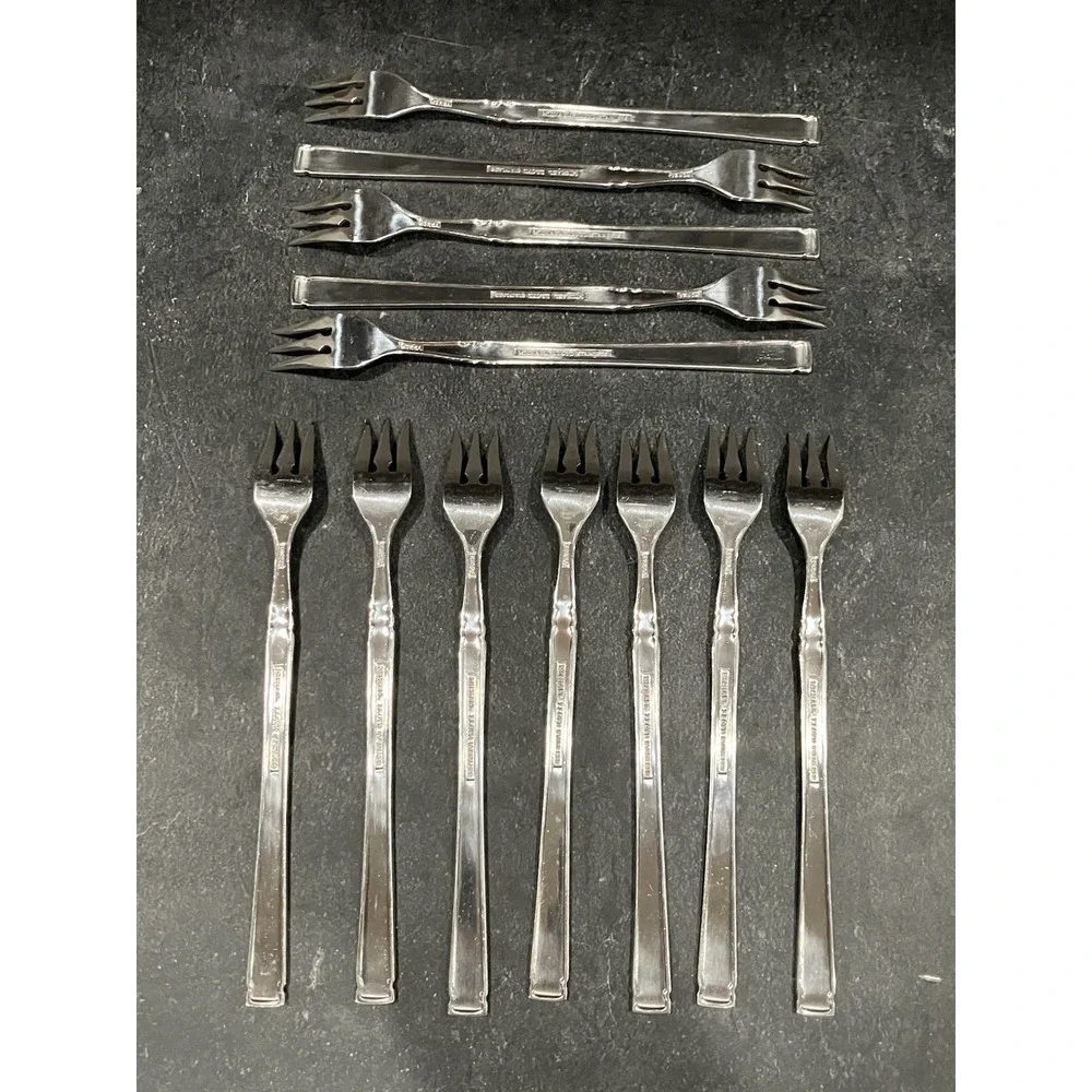 16 Mandolin Stainless Michael Lloyd Stainless Ribbed Cocktail Fork Youth Flatwre